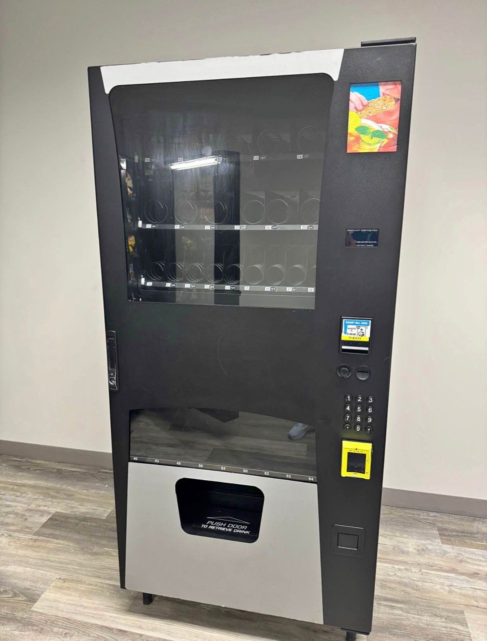 Futura Snack and Drink Combination Vending Machine