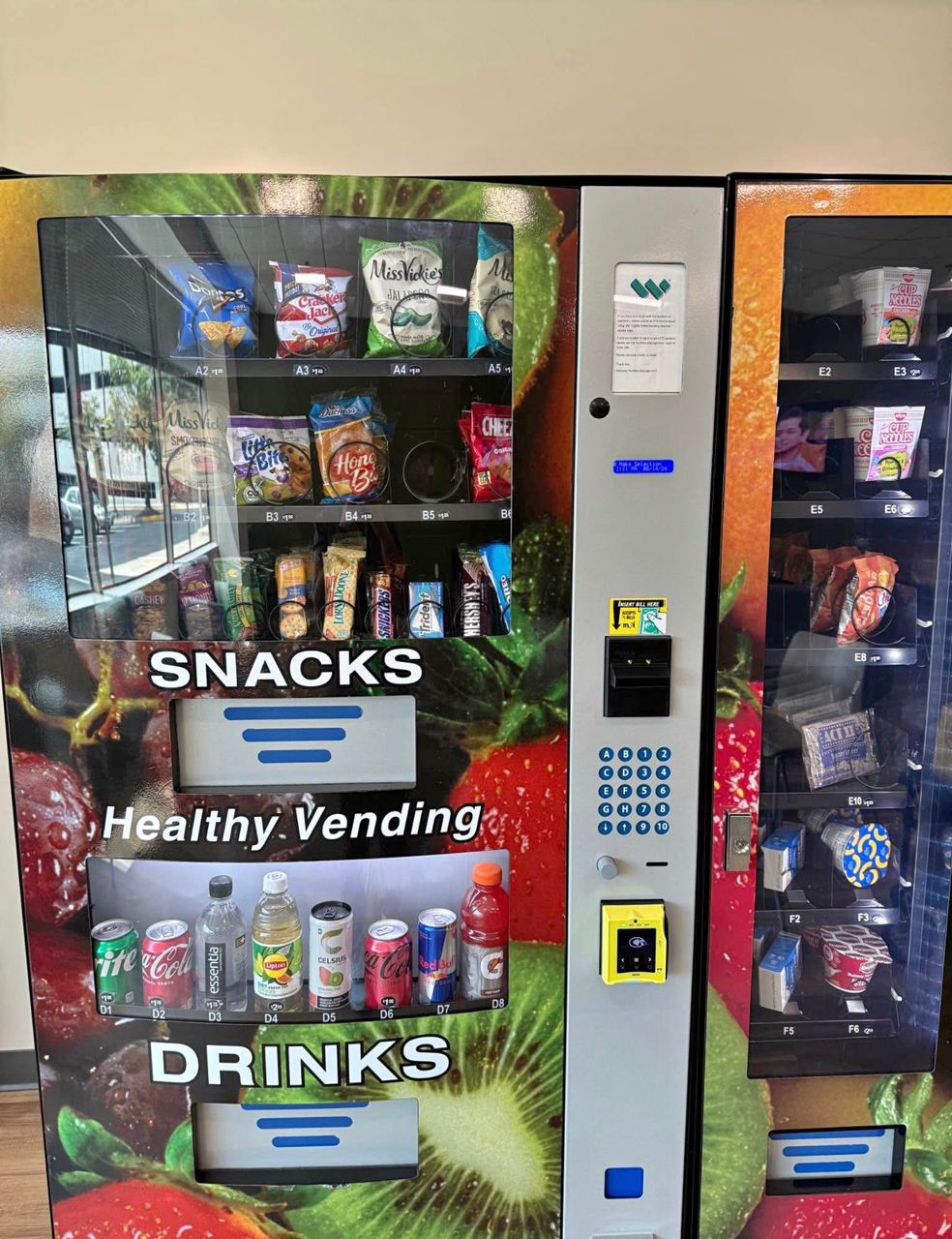 Seaga HY2100-9 HealthyYou Combo Vending Machine